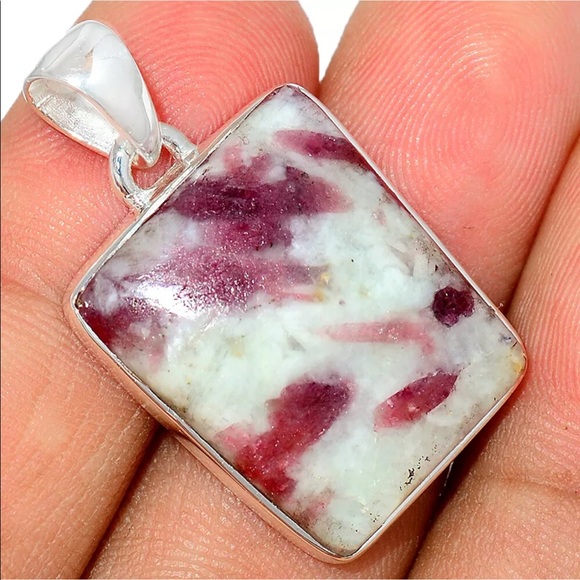Jewelry - Pink Tourmaline in Quartz silver pendant